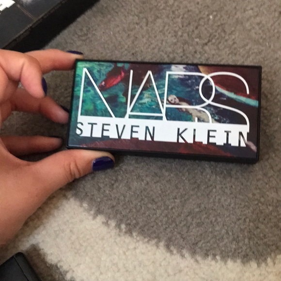 NARS **BRAND NEW** EYESHADOW PALETTE - Picture 2 of 3